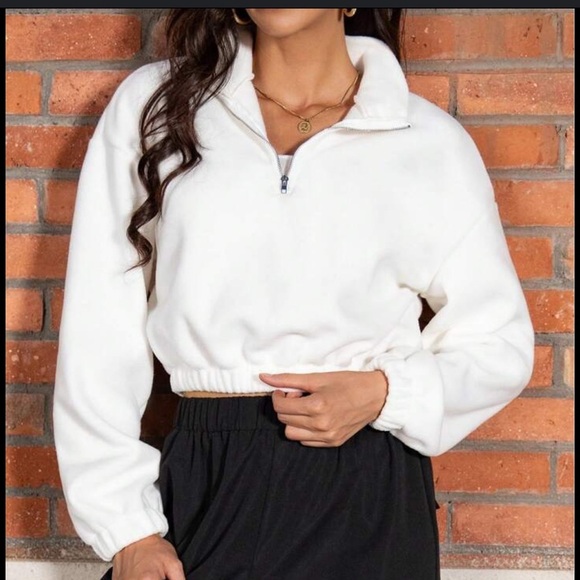 Cropped 1/4 Zip Cream Sweatshirt Size XL - Picture 1 of 5